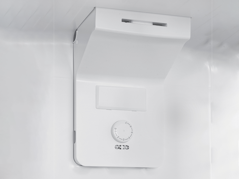 267L NO FROST REFRIGERATOR WITH WATER DISPENSER | SILVER